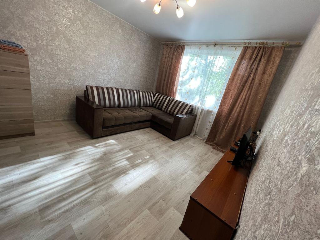 1-к. квартира, 33 м², 4/5 эт. рядом с аэропортом "Толмачево"